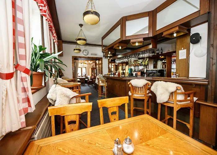 耶利内克酒店 酒店 Špindlerŭv Mlýn